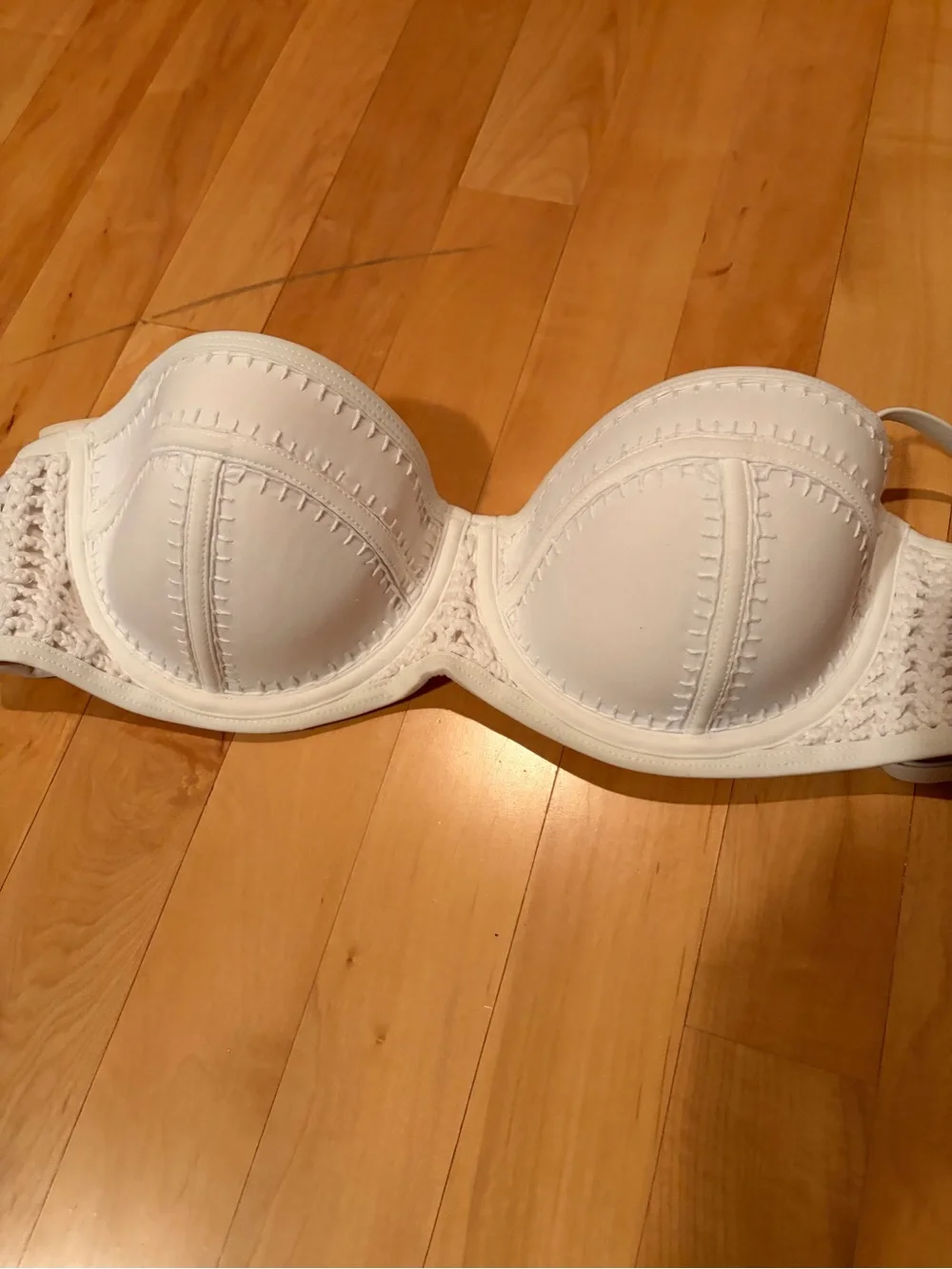 triangl swimwear White Crochet-Trim Strapless Bra